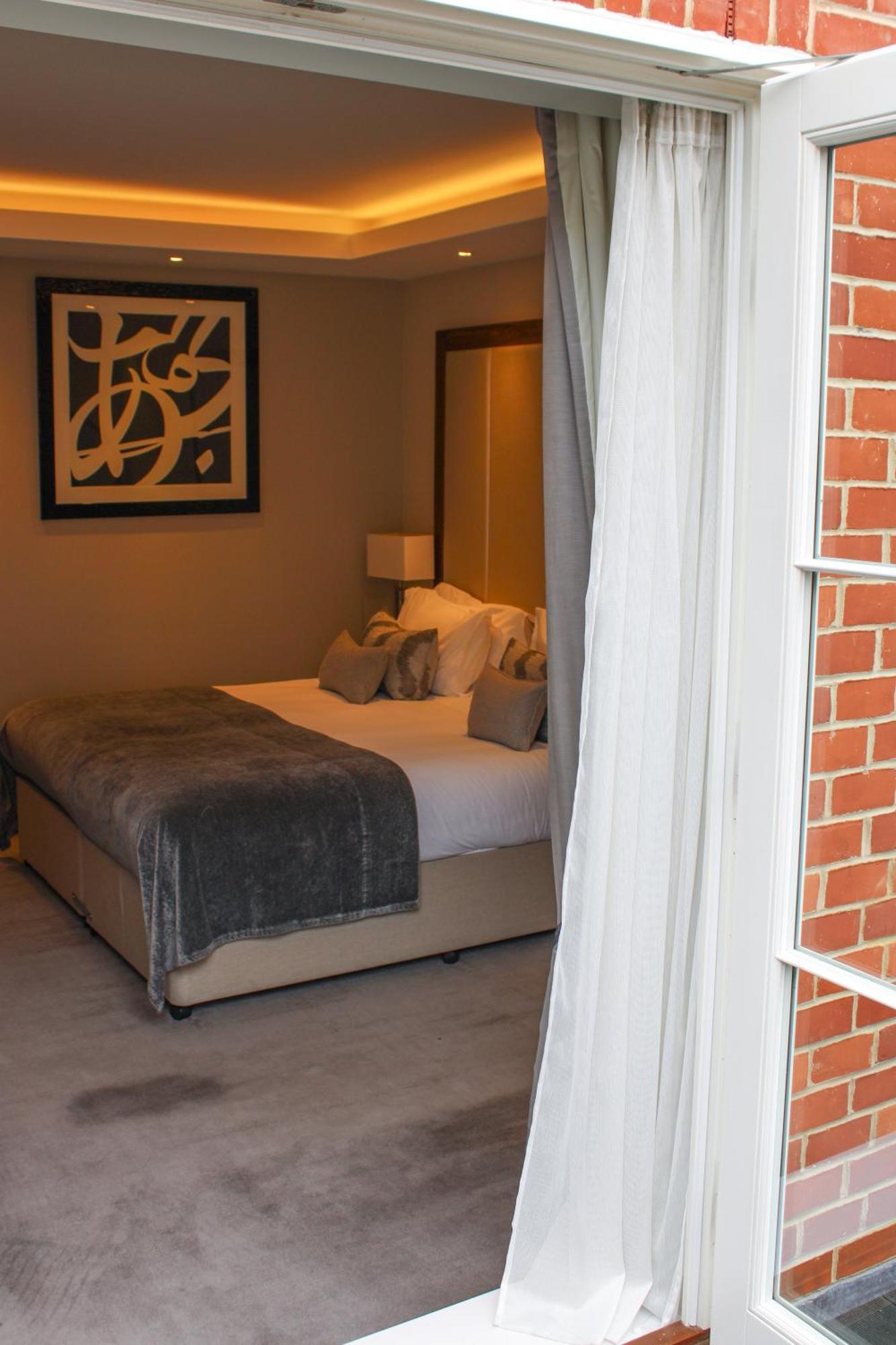 One Warwick Park Hotel Роял Тънбридж Уелс Екстериор снимка