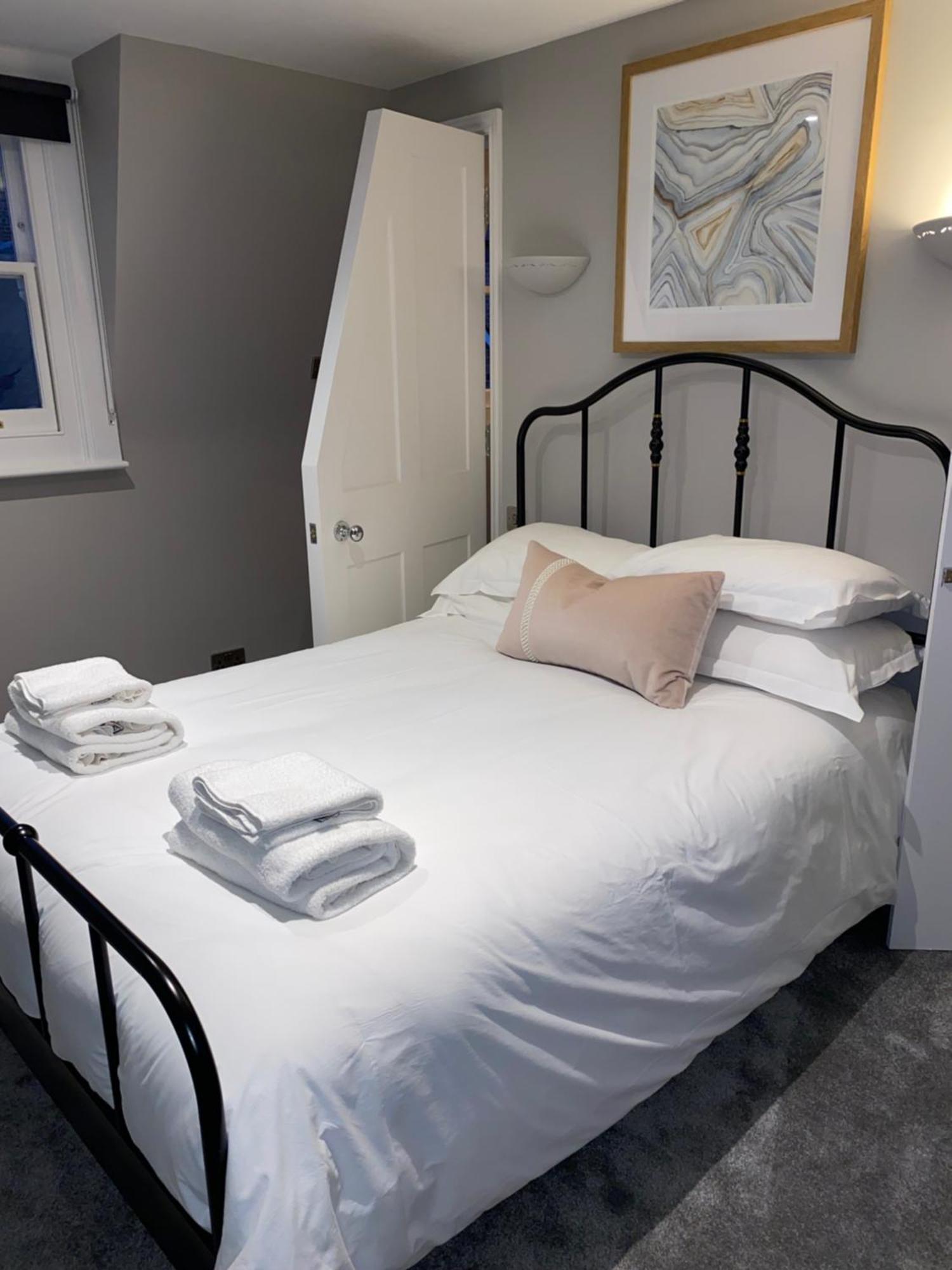One Warwick Park Hotel Роял Тънбридж Уелс Екстериор снимка